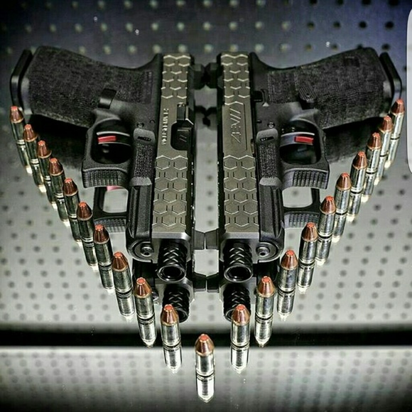 Profile Picture of Damian Valladares (@mar9u3z) on Poshmark