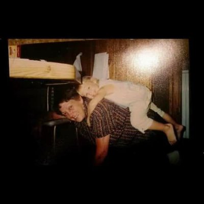 Profile Picture of Bobbi Jo Roark (@bobbi_roark) on Twitter