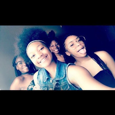 Profile Picture of Desirae Thomas (@Desirae11696362) on Twitter