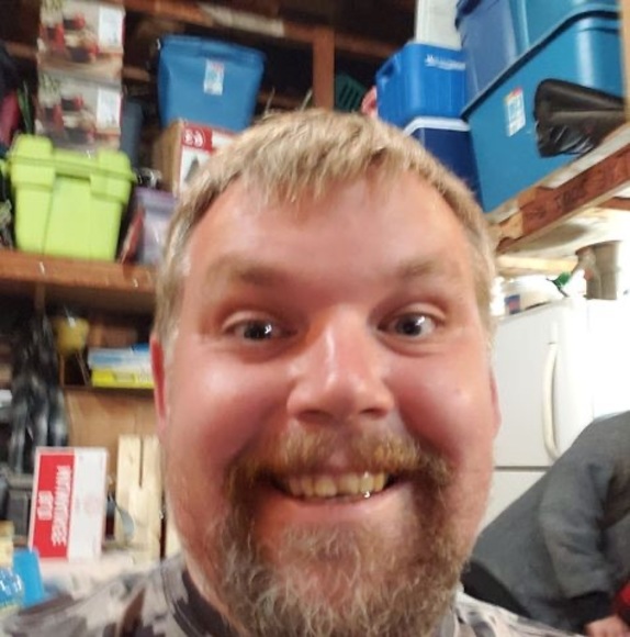 Profile Picture of Steven Knetsch (@stevenknetsch) on Poshmark