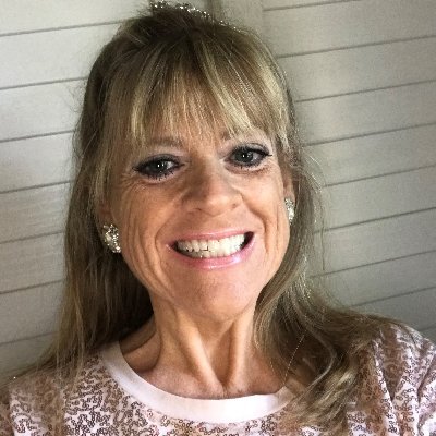 Profile Picture of Shelli Z Barber (@szbarber) on Twitter