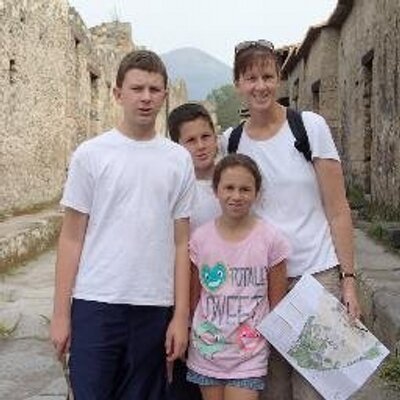 Lisa Hauptmann - Twitter Profile Picture of Lisa Hauptmann (@LisaHauptmann) on Twitter