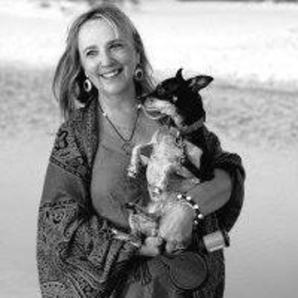 Profile Picture of Nancy Mccullen (@nancysea14) on Poshmark