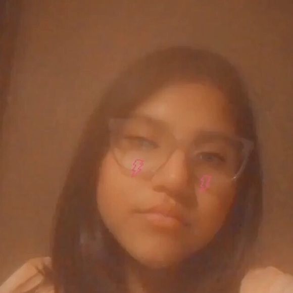 Profile Picture of Beida Davila (@beidad) on Poshmark