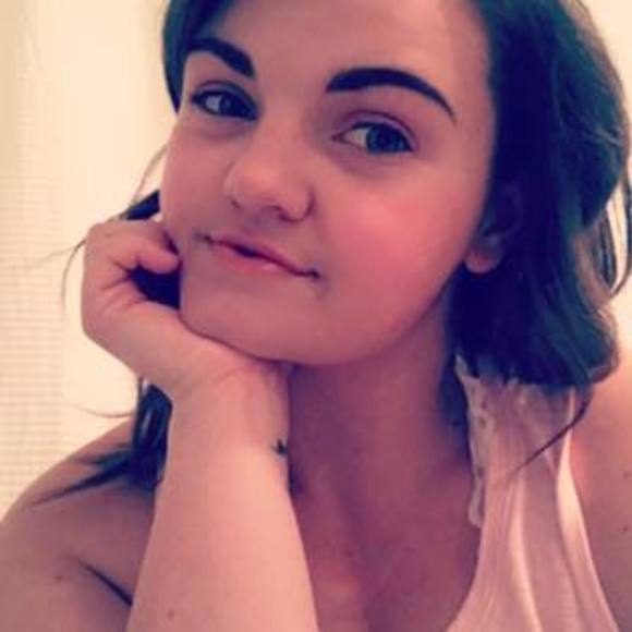 Profile Picture of Heidi Hussmann (@heypumpkinhead) on Poshmark