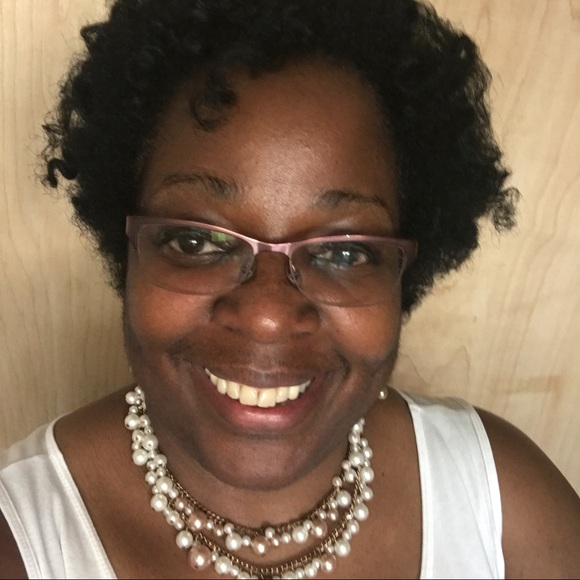 Profile Picture of Cecelia Holt-washington (@cecelia1920) on Poshmark