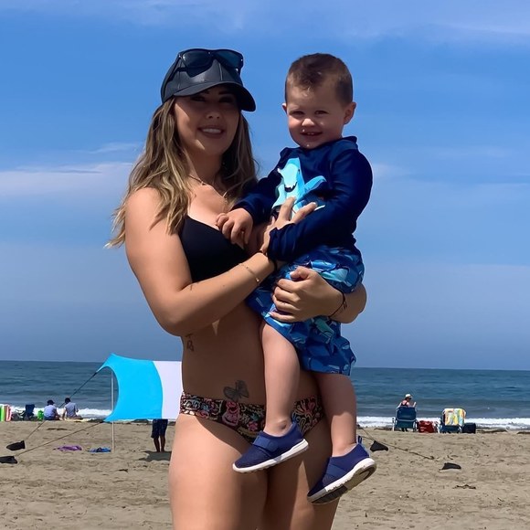 Silvia Mahaney haro - Poshmark Profile Picture of Silvia Mahaney haro (@goris7363) on Poshmark