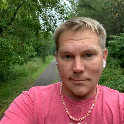 Profile Picture of Jonathan Ahlgren (@JonathanAhlgre4) on Twitter