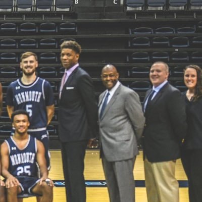 Profile Picture of Dan Murphy (@CoachMurphHoops) on Twitter