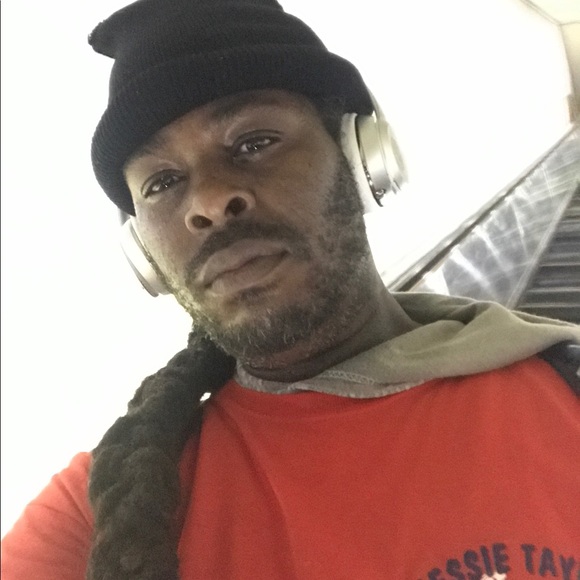 Profile Picture of Michael Frazier (@lambchopp1313) on Poshmark