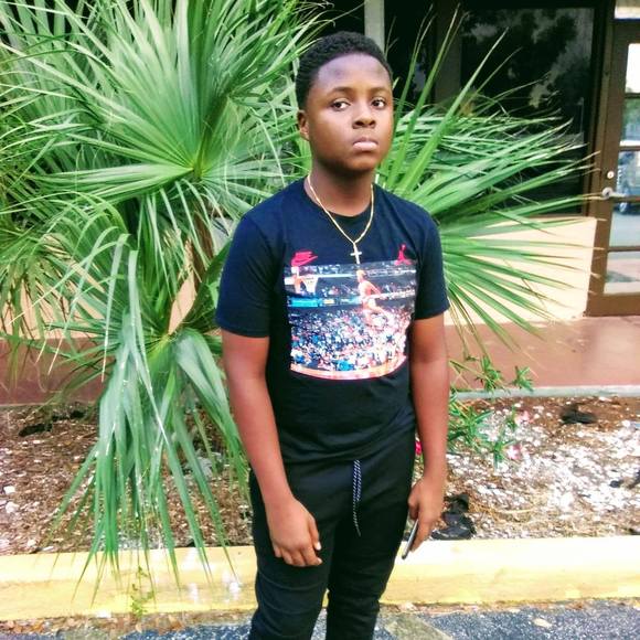 Andy Junior - Poshmark Profile Picture of Andy Junior (@andyjunior836) on Poshmark