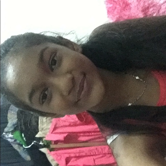 Profile Picture of Christine Seecharran (@chrissylyf) on Poshmark