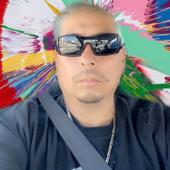 Profile Picture of Alfredo Felix (@felixalfredo973) on Poshmark