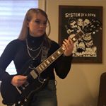 Profile Picture of Sophia Holmes (@sophiaplaysguitar) on Instagram