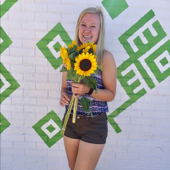 Profile Picture of Jennifer Prillwitz (@jenprill08) on Poshmark