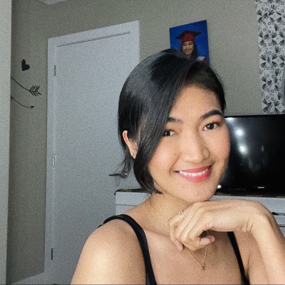 Profile Picture of Jairah Macato (@jaixstyles) on Poshmark