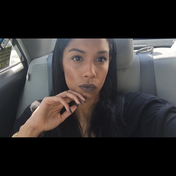 Profile Picture of Aniberca Abreu (@aniberca) on Poshmark