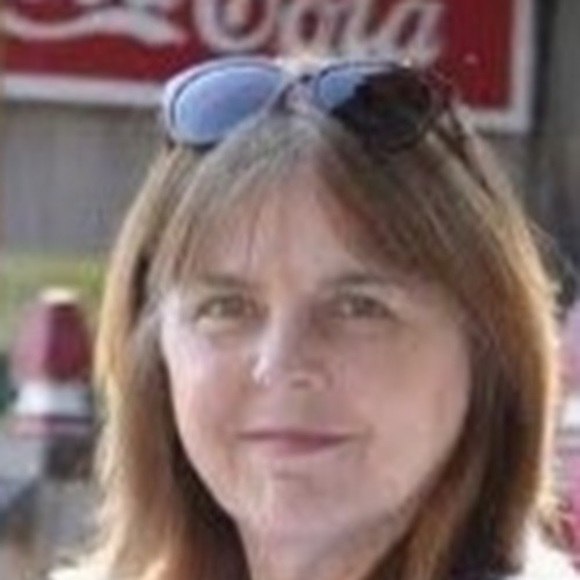 Profile Picture of Paula Kirby (@pakirby55) on Poshmark