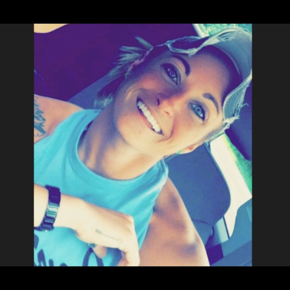 Profile Picture of Brittany Massacci (@massacci3) on Poshmark