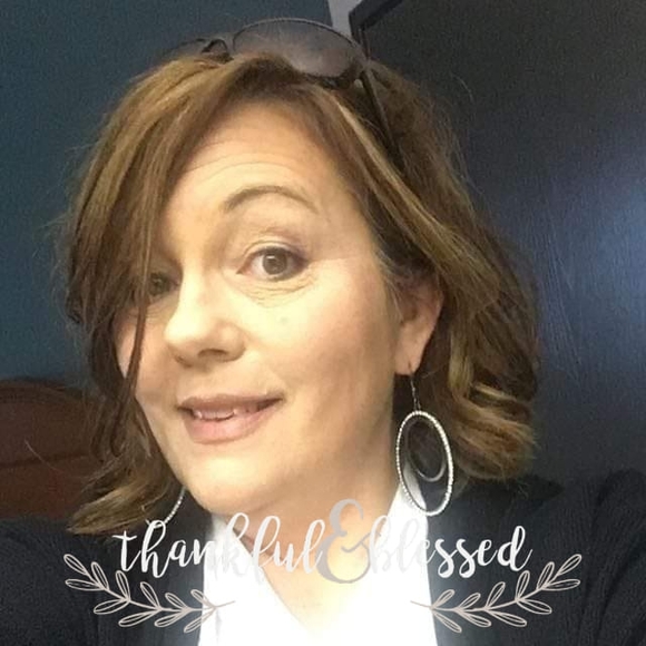 Profile Picture of Stacee Stabenow (@snstabenow72) on Poshmark