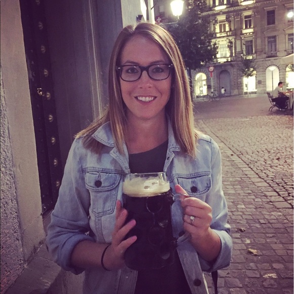 Profile Picture of Allison Kretchek (@akretchek) on Poshmark