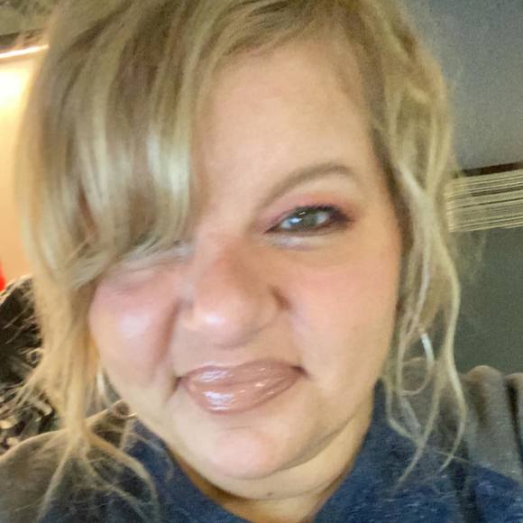 Profile Picture of Sandra Sam (@pisceswoman007) on Poshmark