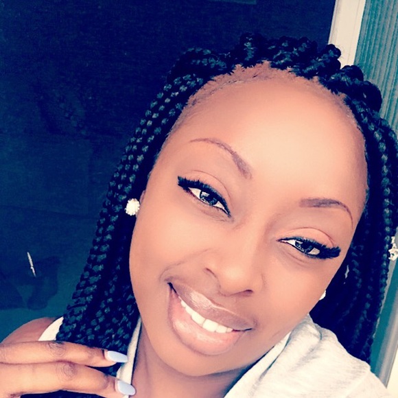 Profile Picture of Dorcas Franklin (@dadababi) on Poshmark