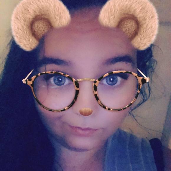 Hannah Banfill - Poshmark Profile Picture of Hannah Banfill (@hannahbanfill) on Poshmark