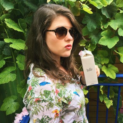 Profile Picture of Jessie Jacobson (@jessiesgiiirl) on Twitter