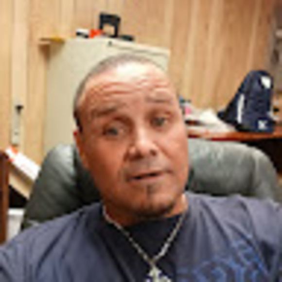 Profile Picture of Craig Wilkerson (@craigwilkers539) on Poshmark