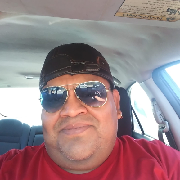 Profile Picture of Byron Gonzalez (@byron_gonzalez) on Poshmark