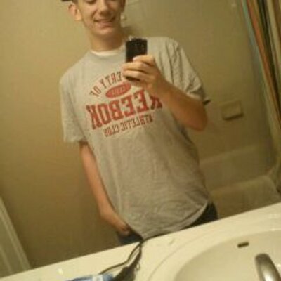 Profile Picture of Andrew Newsom (@drew_newsom) on Twitter