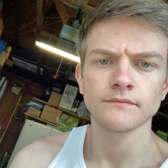 Profile Picture of Simon Adams (@certified_gamer) on Poshmark