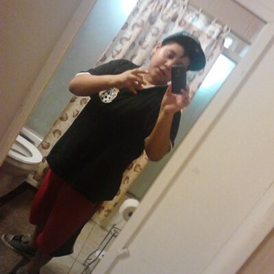 Profile Picture of Chris Valladares (@Chris603Chris) on Twitter