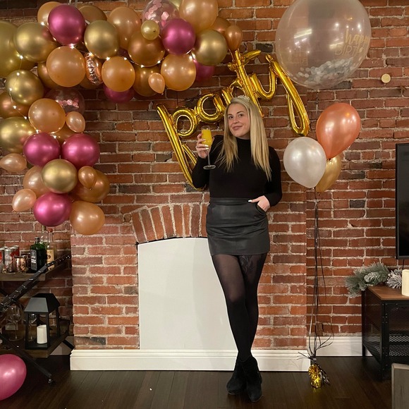 Profile Picture of Darbi Mercer (@dmercer) on Poshmark