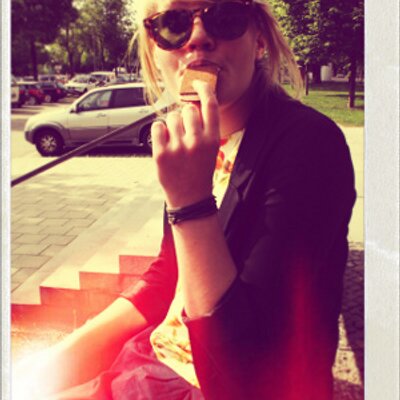 Profile Picture of Anna Schuler (@_Hannah_____) on Twitter