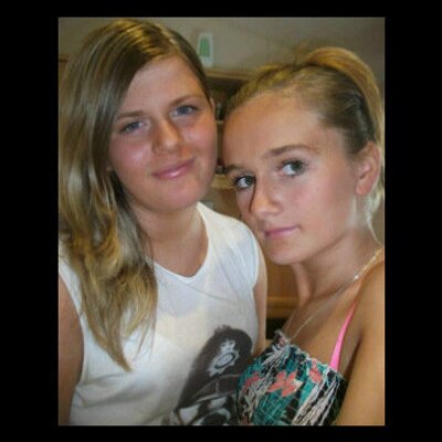 Profile Picture of Emily Holgate (@emz15197) on Twitter