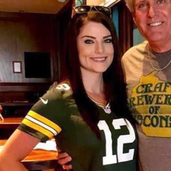 Profile Picture of Courtney Laufenberg (@courtmariex3) on Poshmark