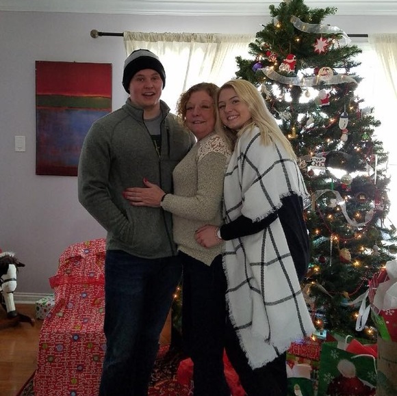 Profile Picture of Lindsey Schaafsma (@lindseys1133) on Poshmark