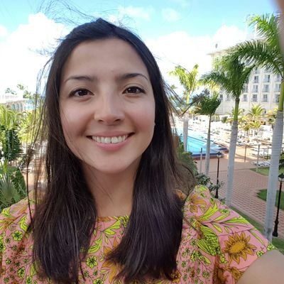 Profile Picture of Nicole Piña (@NicolePinared) on Twitter