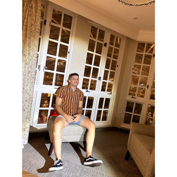 Profile Picture of   Alexander... (@alexpachano_) on Tiktok