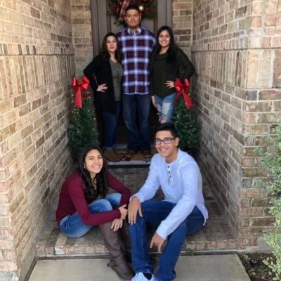 Profile Picture of Skooter Ray Perales (@SkooterRay99) on Twitter