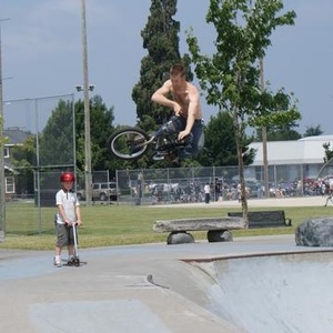 Profile Picture of Aaron Keller (@220021509) on Myspace