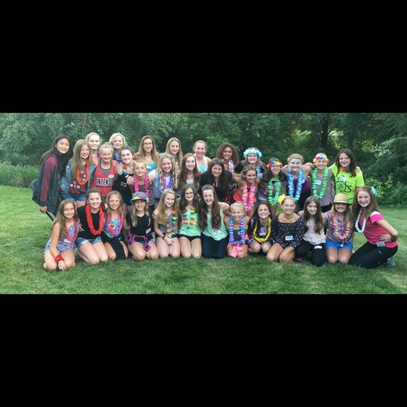 Profile Picture of Clara Zuehlsdorff (@clarazueh) on Poshmark