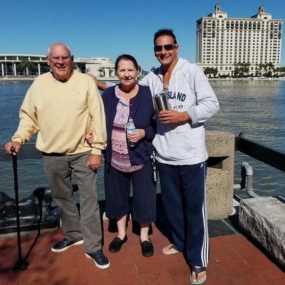 Profile Picture of Sandy Turdo (@sandymturdo) on Poshmark