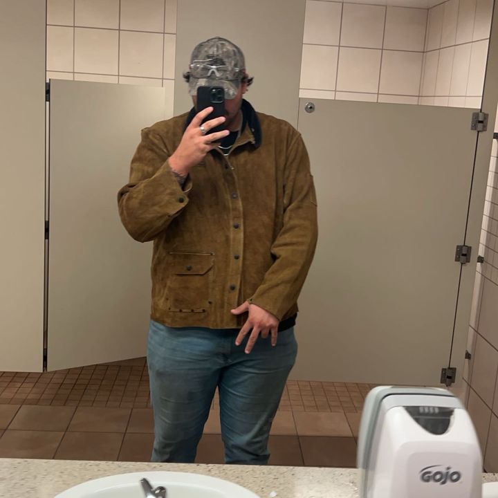 Profile Picture of urmom (@stephenhawlkings.pitcrew) on Tiktok