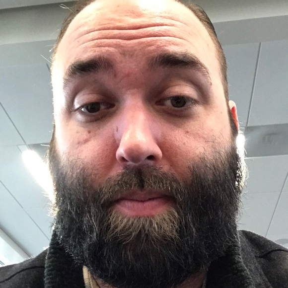 Profile Picture of Adam Robb (@eaziduzit) on Poshmark