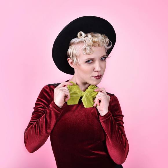 Profile Picture of Victoria Isgrig (@victoriaisgrig) on Poshmark