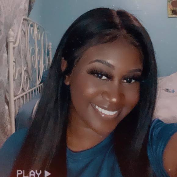 Naromie Dorcely - Poshmark Profile Picture of Naromie Dorcely (@naromie) on Poshmark