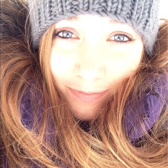 Profile Picture of Kate Athorn (@kjda6) on Poshmark